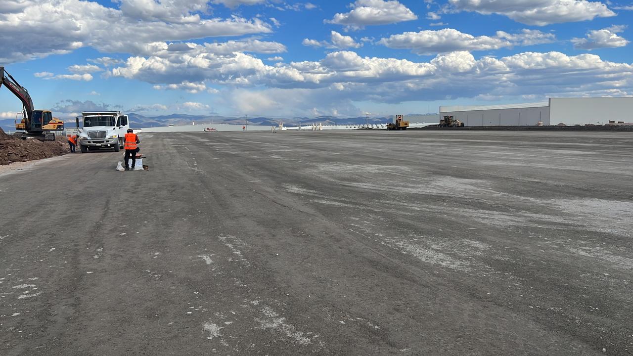 Panorámica de pavimentación industrial